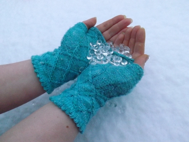 Diamonds and Pearls Mitts